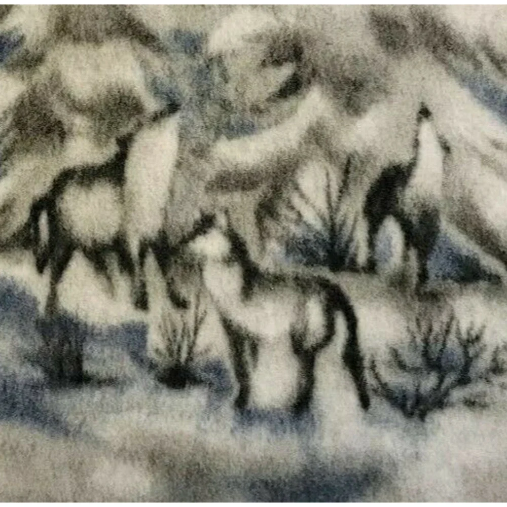 Fleece Lap Blanket Snow Wolf Scene Howling Wall Hanging Hand Made